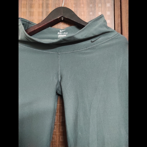 NIKE Wide legged tights - Picture 5 of 10